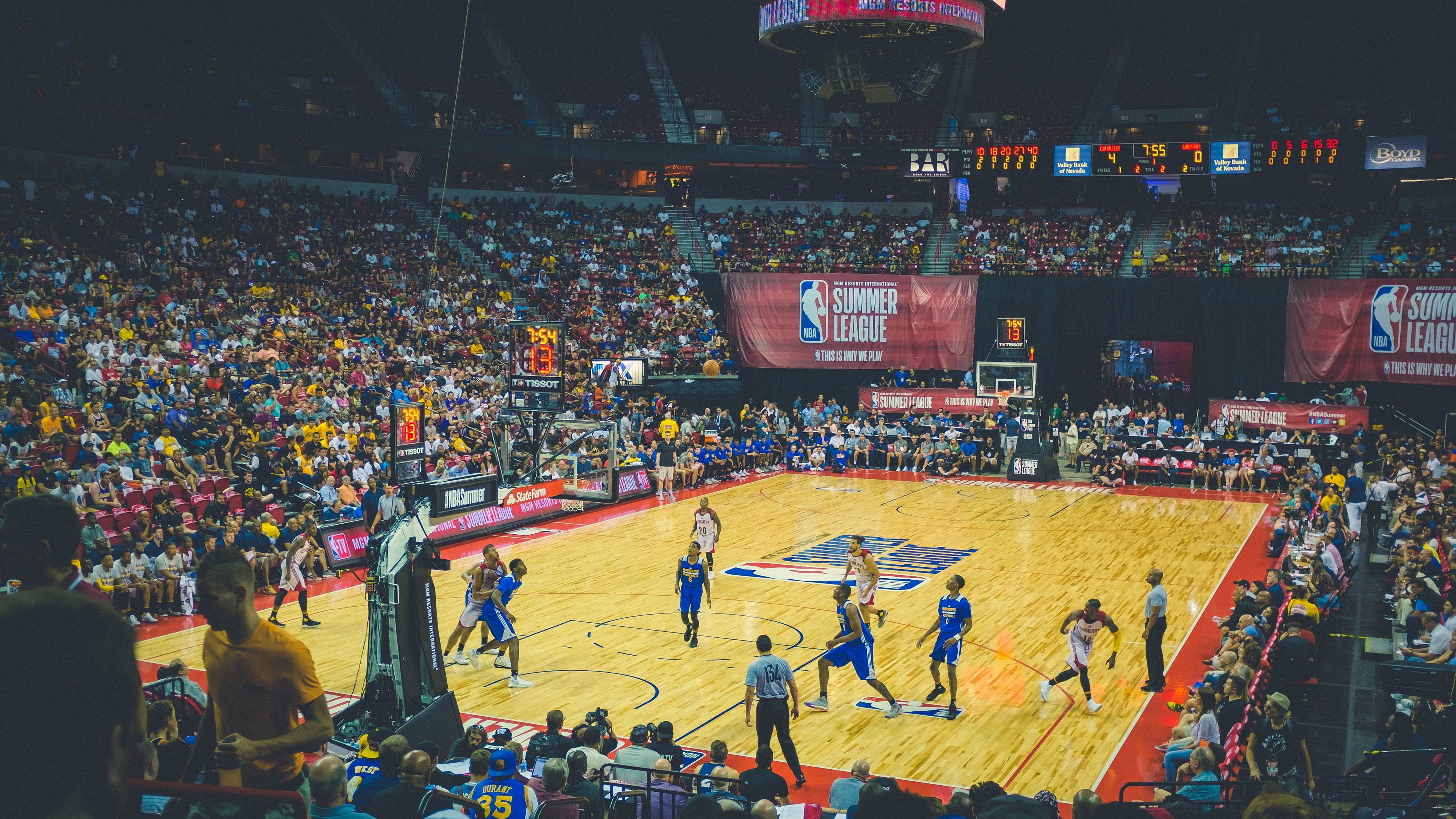 世界青少年代际对抗赛点燃体育激情，世界级青少年比赛