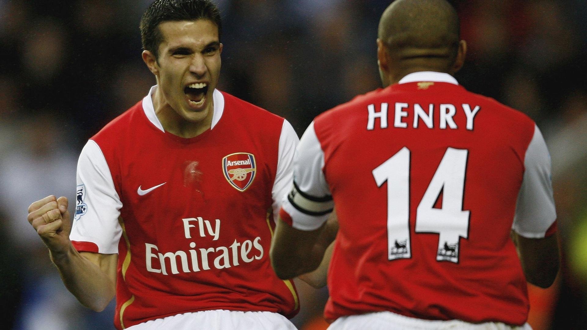 开云app更新-维拉中路渗透和边路突击形成进攻维度，维拉阵型